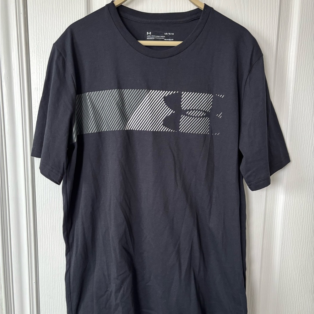 LG Men's Black and Gray Short Sleeve Tee